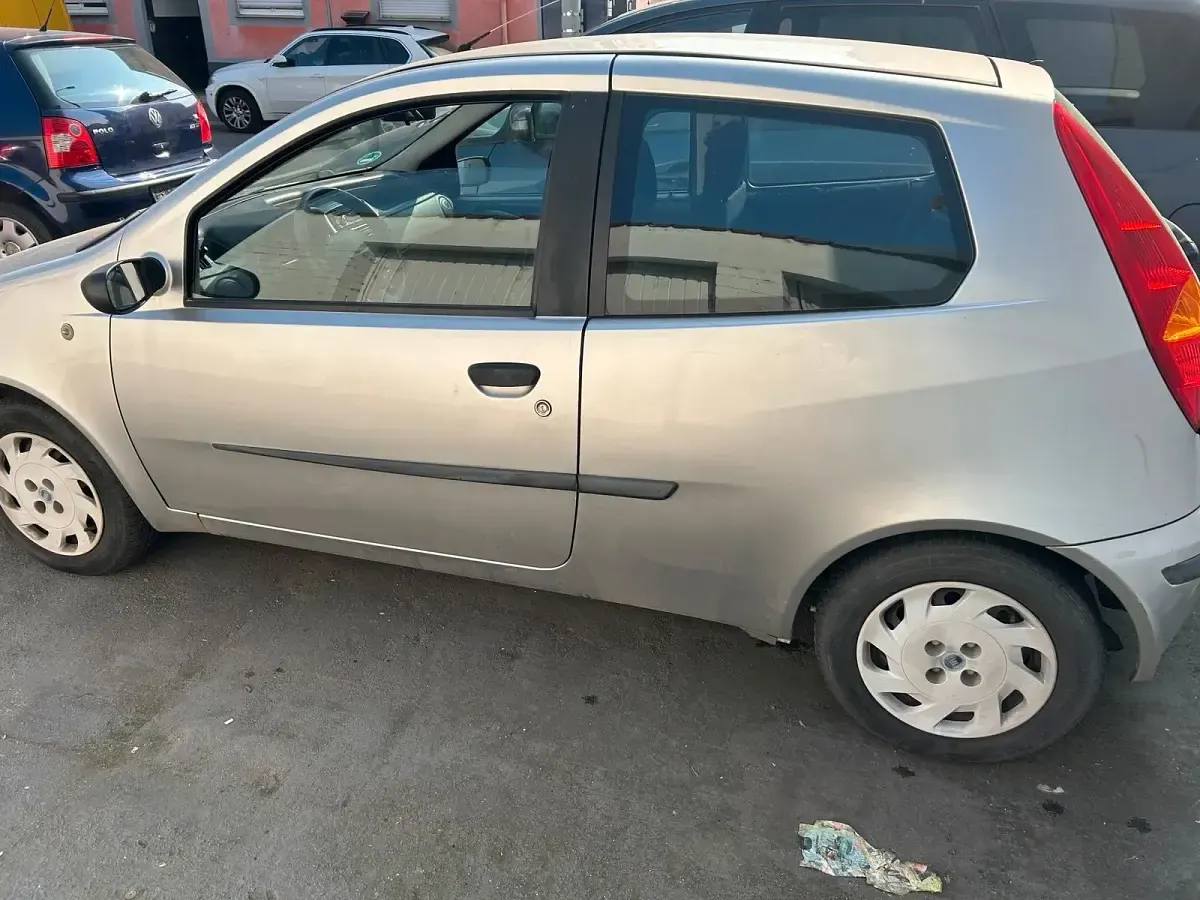 Gebraucht Fiat Punto 80 PS (58 kW) 2002 Silber Kleinwagen