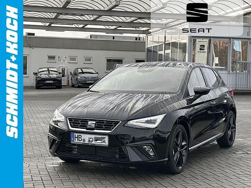 Schwarz Neu 2025 Seat Ibiza Black Edition Limousine | 28.980 € (Teuer) - Bild 1/4