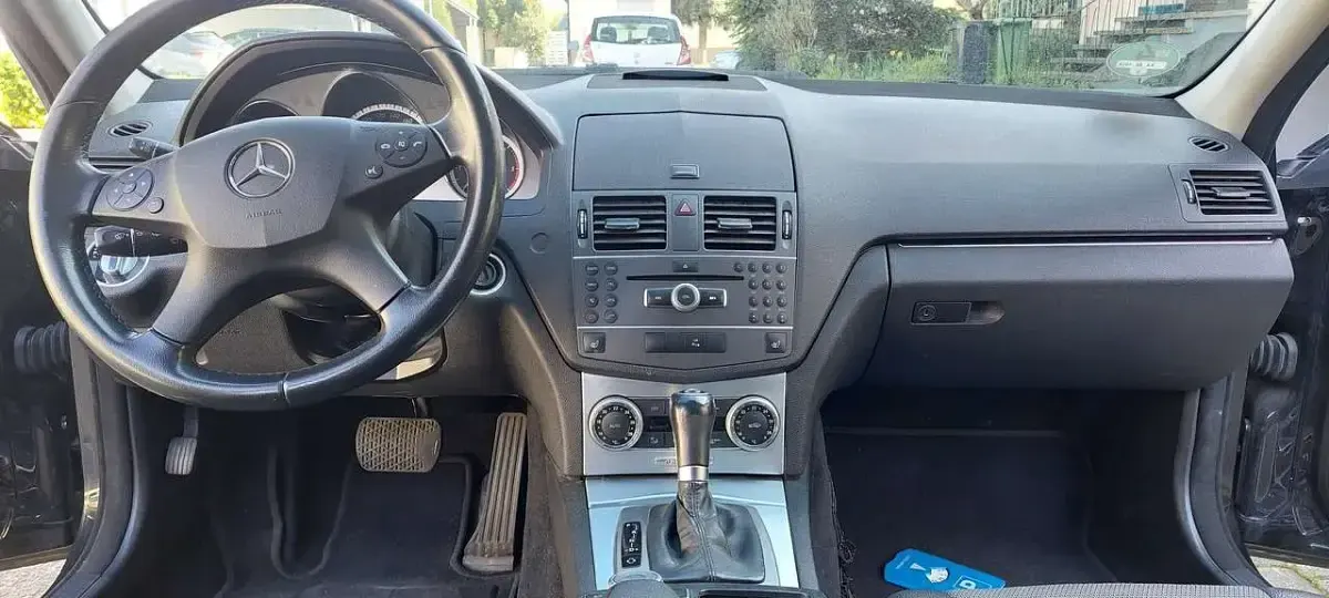 Gebraucht Mercedes 220 170 PS (125 kW) 2009 Schwarz Kombi