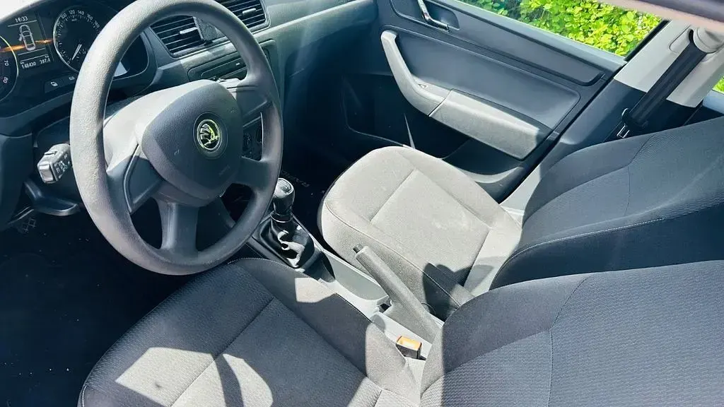 Gebraucht Skoda Rapid Ambition 86 PS (63 kW) 2013 Schwarz Kleinwagen
