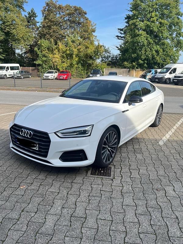 Weiß Gebraucht 2020 Audi A5 Coupé | 24.999 € (Superpreis) - Bild 1/4