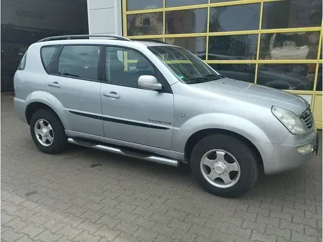 Gebraucht SsangYong Rexton 163 PS (119 kW) 2005 Silber SUV
