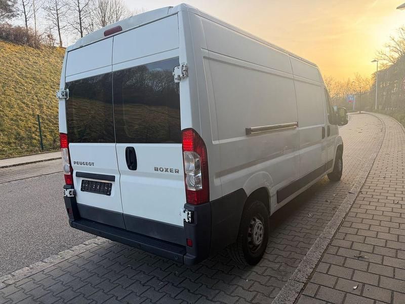 Gebraucht Peugeot Boxer 131 PS (96 kW) 2014 Weiß Van