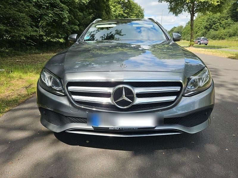 Gebraucht Mercedes E400 333 PS (244 kW) 2017 Silber Kombi