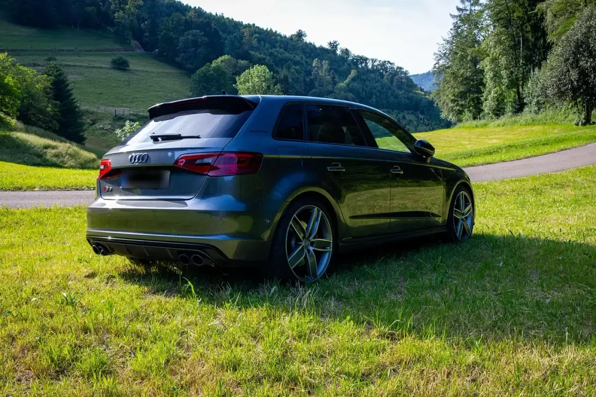 Gebraucht Audi S3 Exclusive 300 PS (220 kW) 2015 Grau Kombi