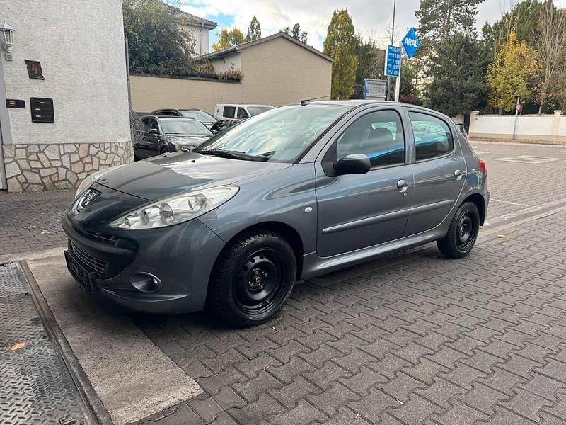 Gebraucht 2010 Peugeot 206+ Kleinwagen | 2.500 € - Bild 1/4