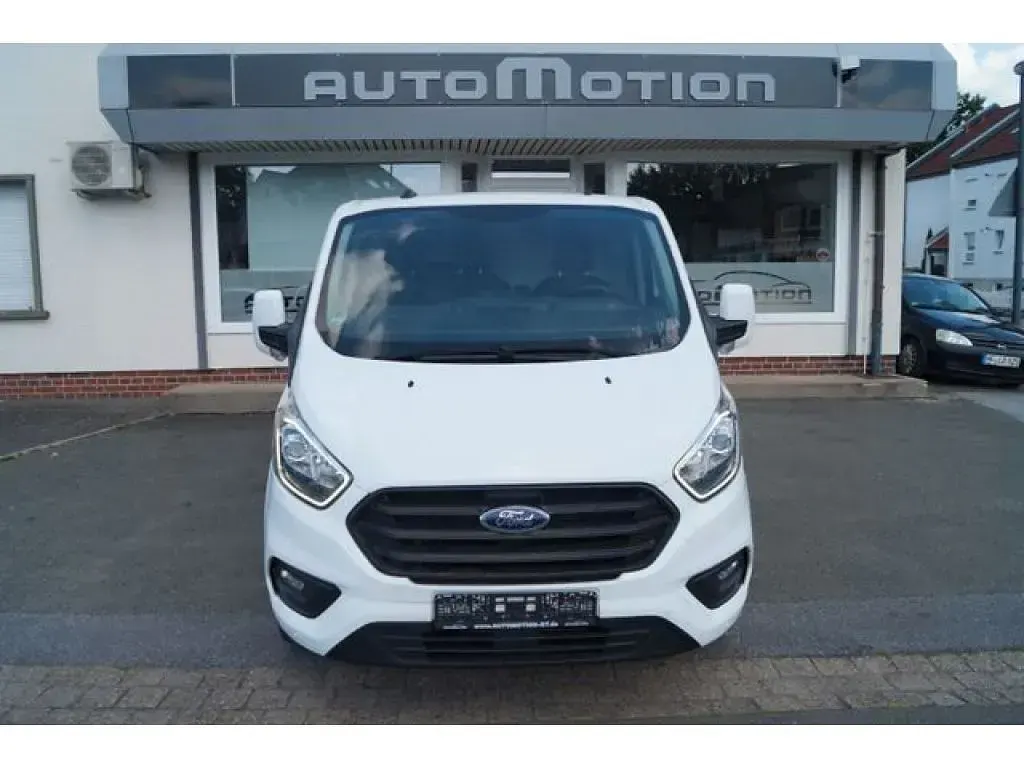 Gebraucht Ford Transit Custom 131 PS (96 kW) 2022 Frozen white Van