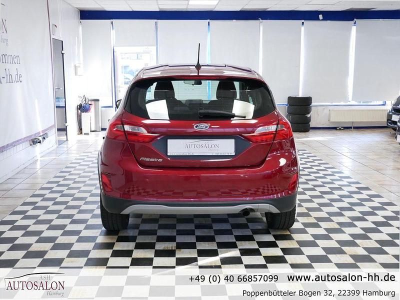 Używany Ford Fiesta Active 86 KM (63 kW) 2019 Czerwony Hatchback