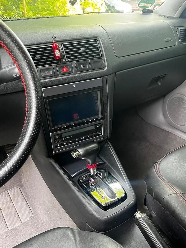 Gebraucht VW Golf IV 150 PS (110 kW) 1999 Rot Kleinwagen