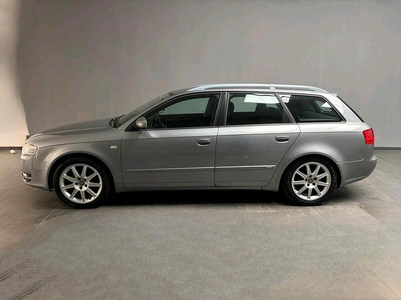 Grau Gebraucht 2005 Audi A4 S-Line Kombi | 1.950 € (Superpreis) - Bild 1/4