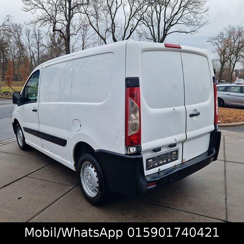 Gebraucht Peugeot Expert 128 PS (94 kW) 2014 Weiß Van