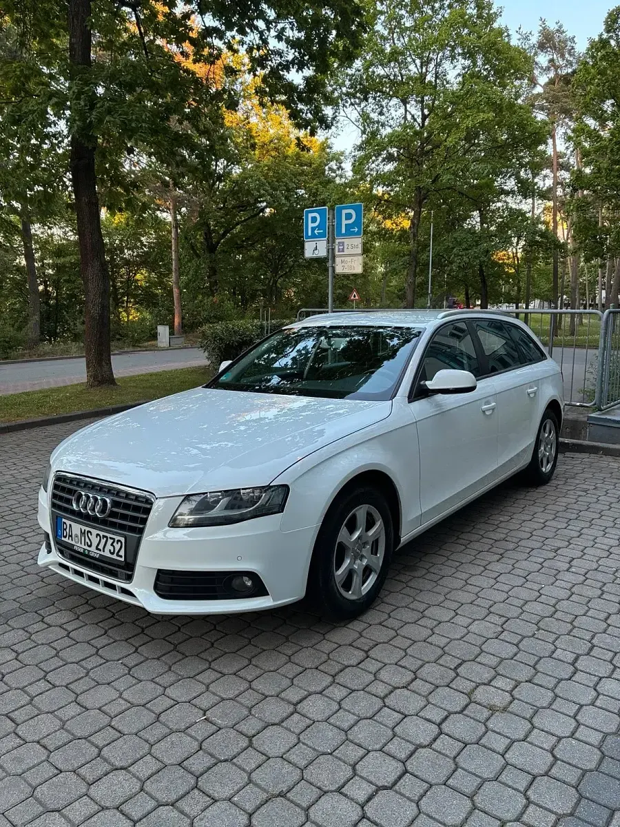 Gebraucht Audi A4 120 PS (88 kW) 2009 Weiß Kombi