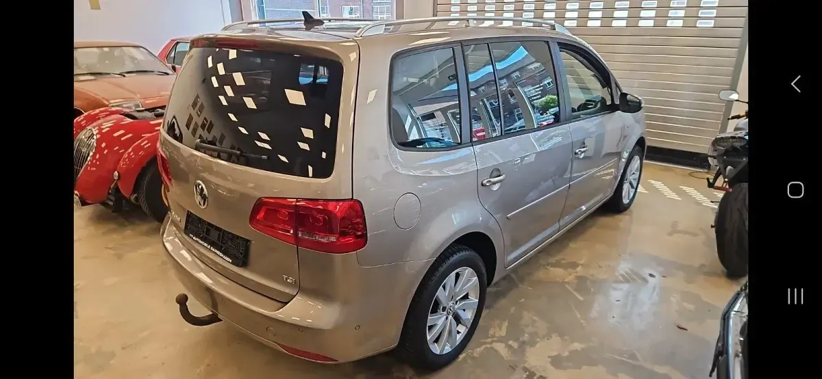 Gebraucht VW Touran Life 140 PS (102 kW) 2013 Beige Van / Kleinbus