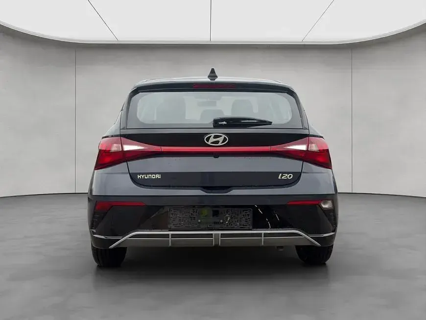 Ny Hyundai i20 Select 101 HK (74 kW) 2025 Grå Hatchback