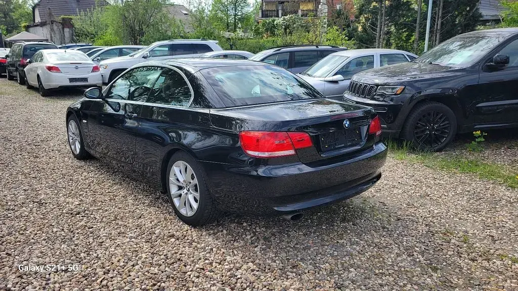Gebraucht BMW 320 Cabriolet 170 PS (125 kW) 2009 Schwarz Cabrio