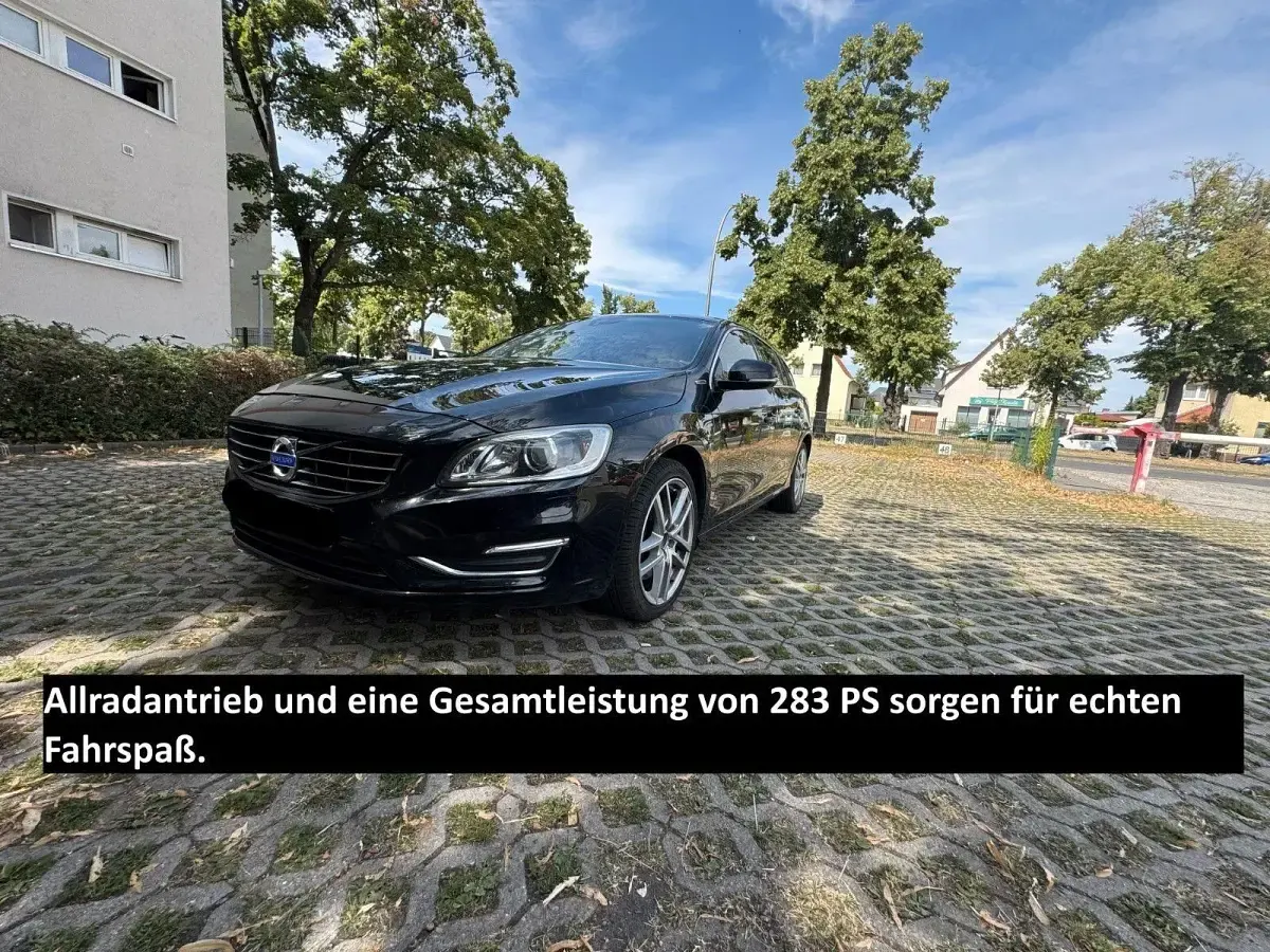Gebraucht Volvo V60 Summum 283 PS (208 kW) 2015 Schwarz Kombi