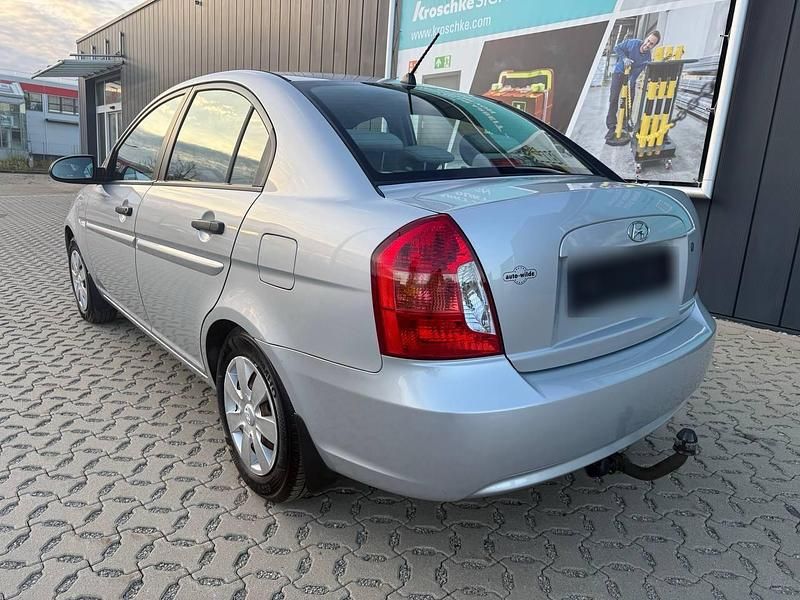 Gebraucht Hyundai Accent 97 PS (71 kW) 2007 Limousine