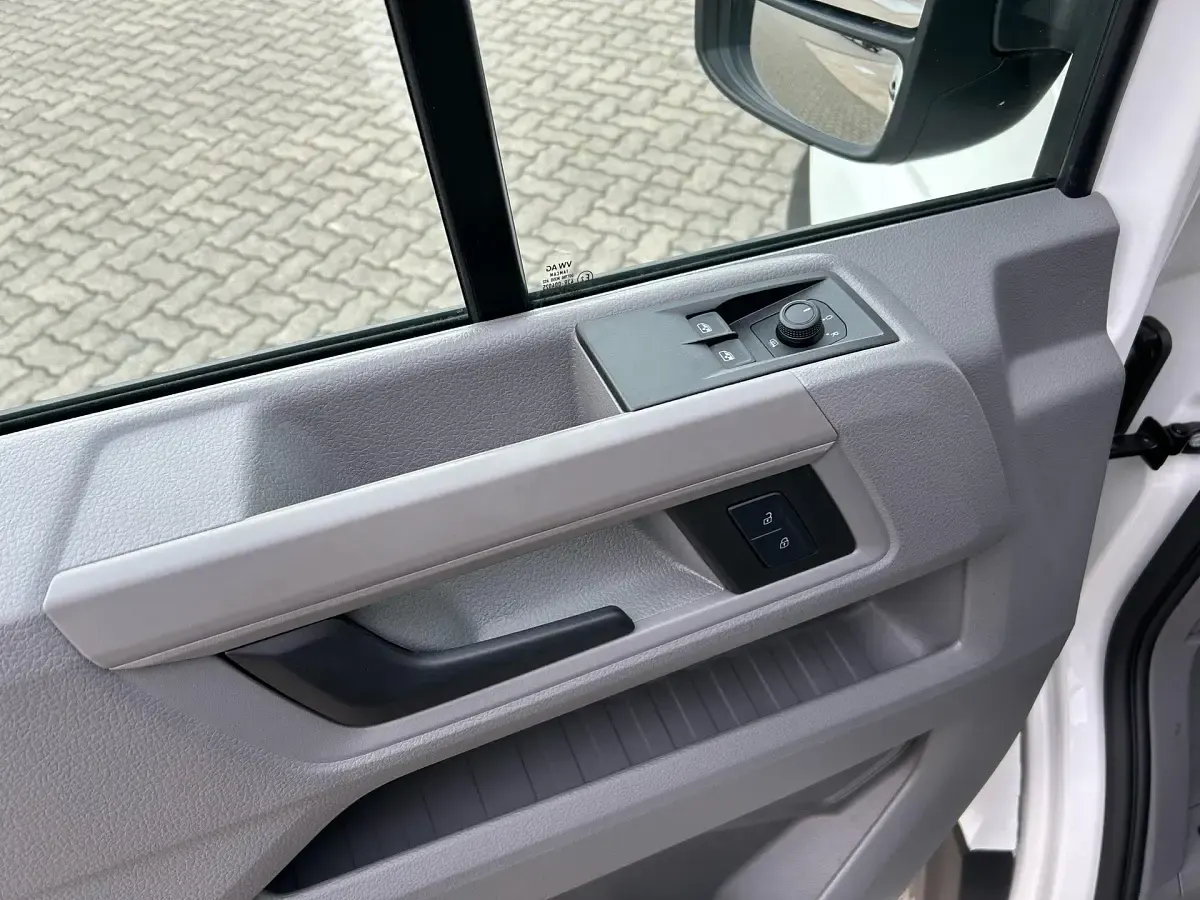 Gebraucht VW Crafter 102 PS (75 kW) 2024 Candy weiß Van