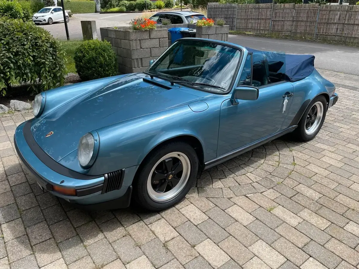 Gebraucht Porsche 911 207 PS (152 kW) 1986 Blau Cabrio