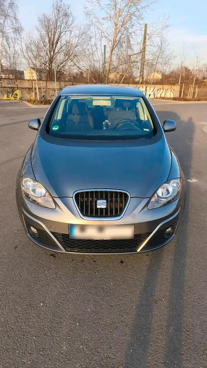 Gebraucht Seat Altea 105 PS (77 kW) 2012 Grau Limousine