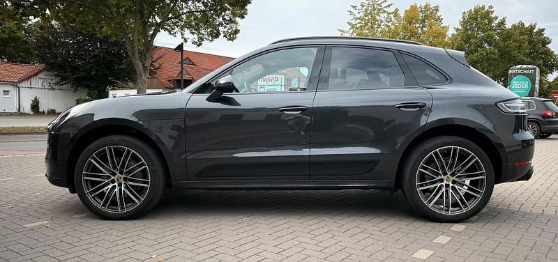 Grau Gebraucht 2019 Porsche Macan S SUV | 64.500 € - Bild 1/4