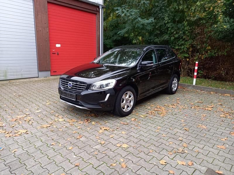 Schwarz Gebraucht 2016 Volvo XC60 SUV | 18.490 € (Fairer Preis) - Bild 1/4