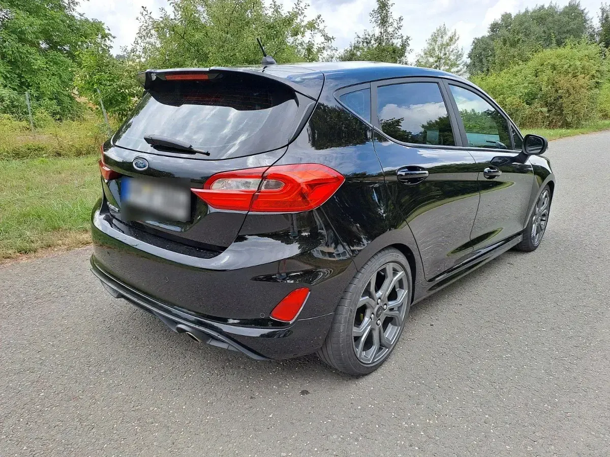 Gebraucht Ford Fiesta ST-Line 120 PS (88 kW) 2017 Schwarz Kleinwagen