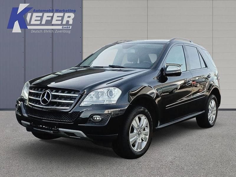 Schwarz Gebraucht 2010 Mercedes ML350 SUV | 12.990 € (Fairer Preis) - Bild 1/4