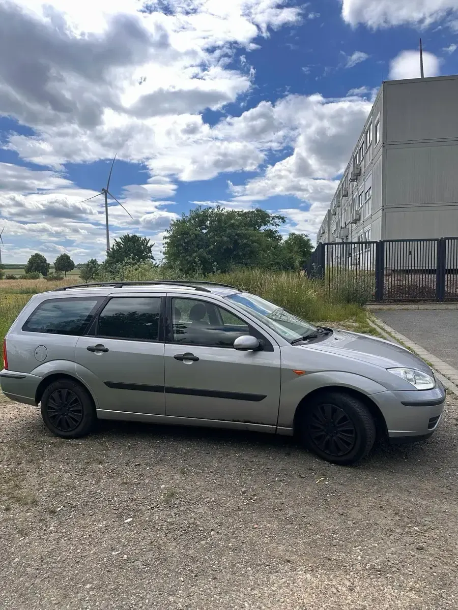 Gebraucht Ford Focus 101 PS (74 kW) 2005 Silber Kombi