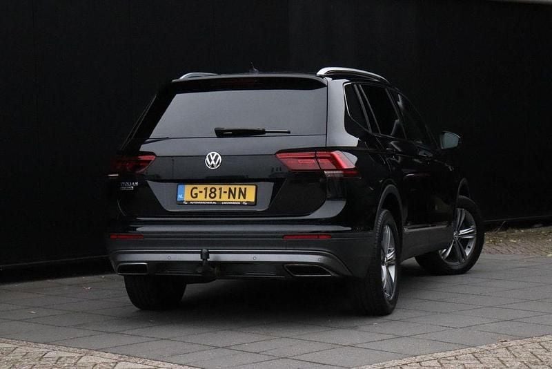 Gebraucht VW Tiguan Allspace Comfortline 150 PS (110 kW) 2019 Schwarz SUV