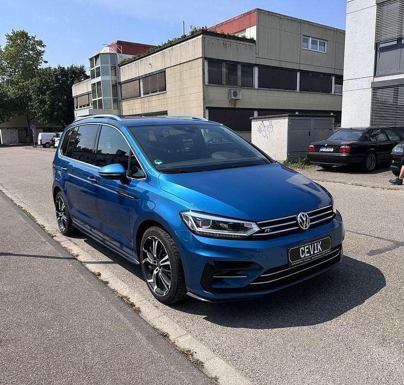 Blau Gebraucht 2019 VW Touran R-line Van / Kleinbus | 17.250 € (Guter Preis) - Bild 1/4