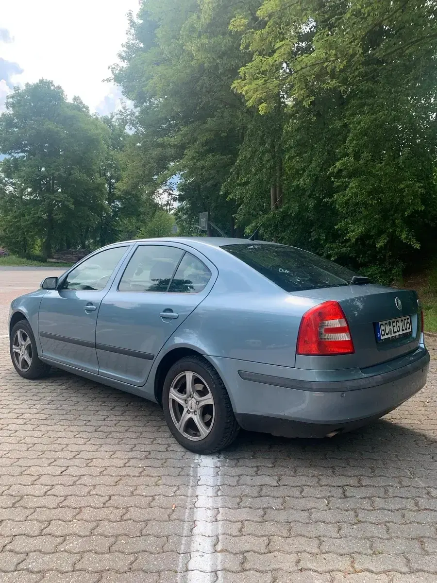 Gebraucht Skoda Octavia 102 PS (75 kW) 2007 Grau Limousine