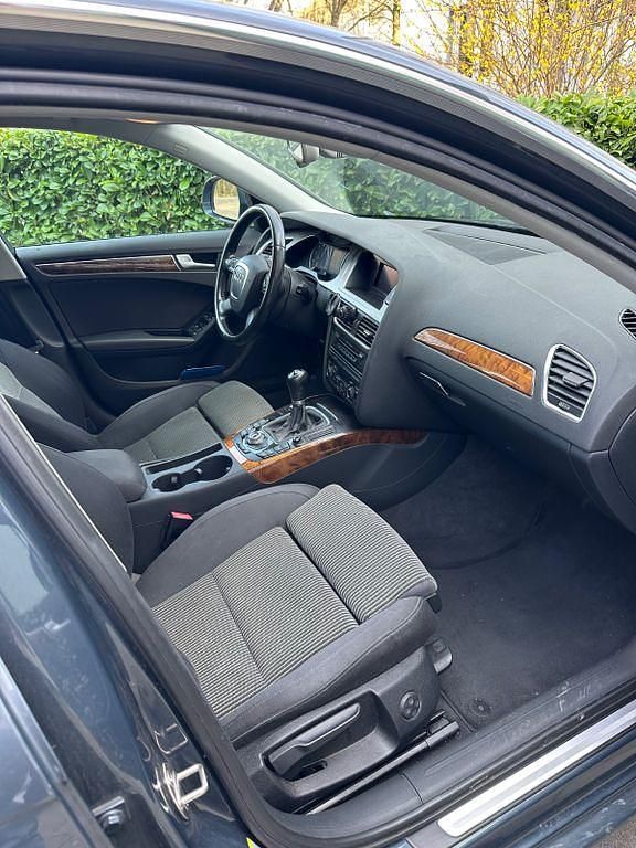 Gebraucht Audi A4 Ambition 120 PS (88 kW) 2009 Grau Kombi
