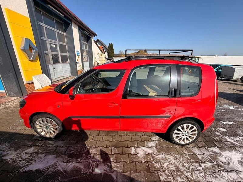 Gebraucht Skoda Roomster Plus Edition 105 PS (77 kW) 2012 Rot Van / Kleinbus