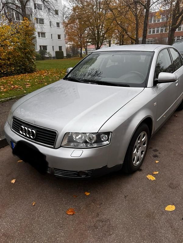 Silber Gebraucht 2000 Audi A4 Limousine | 1.600 € (Guter Preis) - Bild 1/3