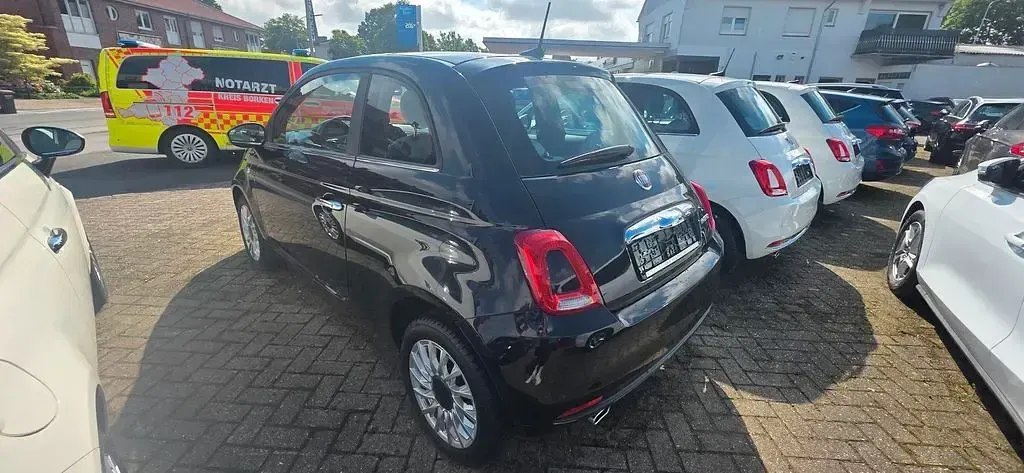 Gebraucht Fiat 500 Dolcevita 69 PS (50 kW) 2022 Schwarz Limousine