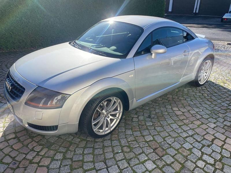 Silber Gebraucht 2006 Audi TT Sport Coupé | 7.150 € (Fairer Preis) - Bild 1/4