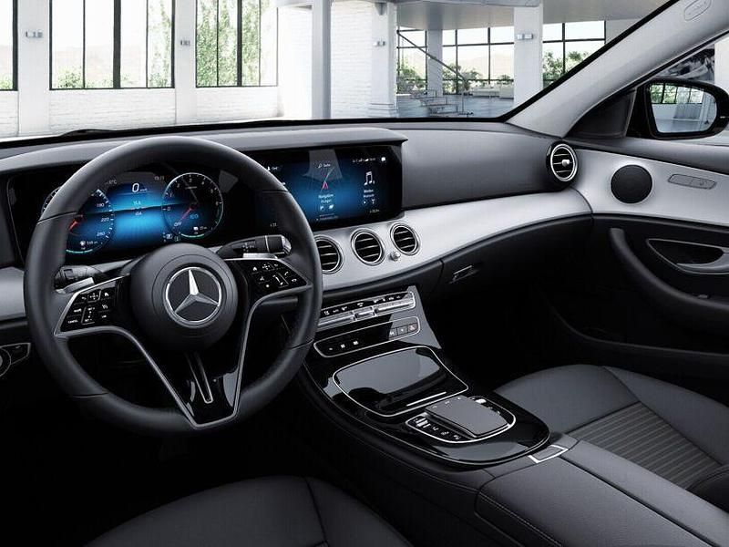 Gebraucht Mercedes E300 Avantgarde 2022 Schwarz