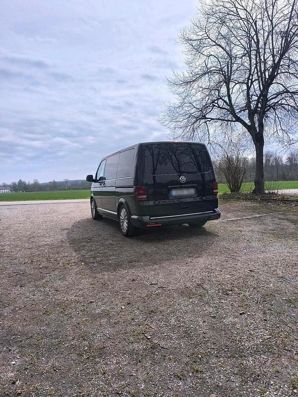 Gebraucht VW Multivan 180 PS (132 kW) 2014 Schwarz Van / Kleinbus