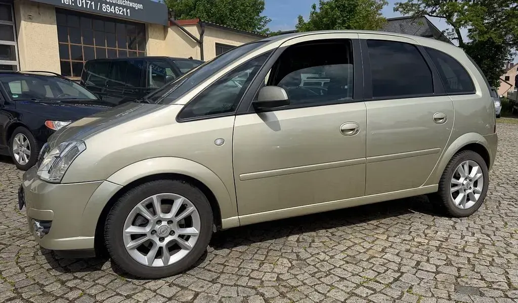 Gebraucht Opel Meriva Cosmo 101 PS (74 kW) 2008 Silber Van / Kleinbus