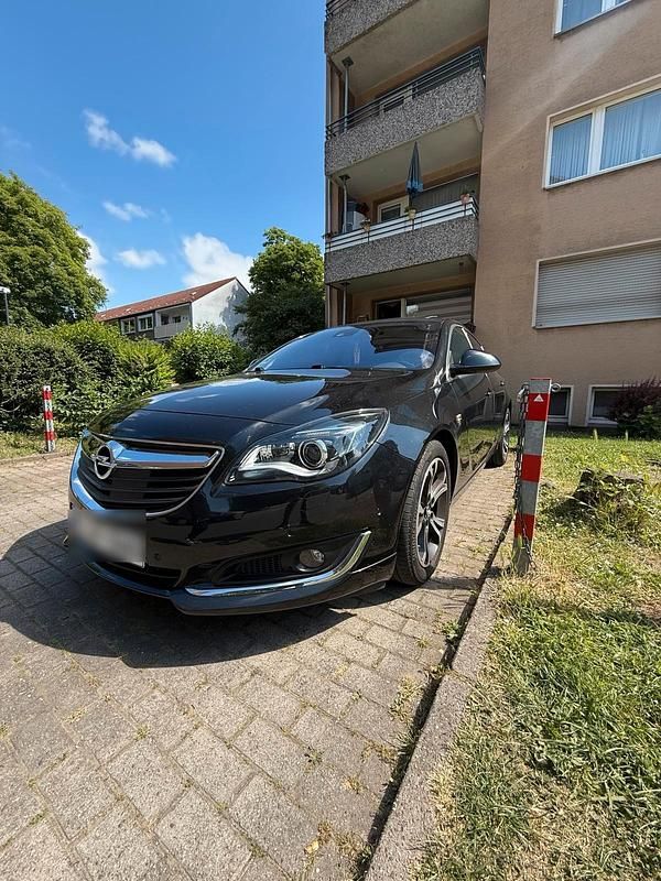 Schwarz Gebraucht 2016 Opel Insignia Limousine | 8.250 € (Guter Preis) - Bild 1/4