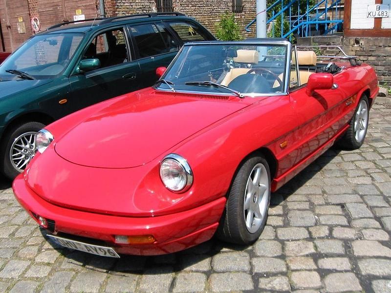 Rot Gebraucht 1990 Alfa Romeo Spider Cabrio | 31.000 € - Bild 1/4