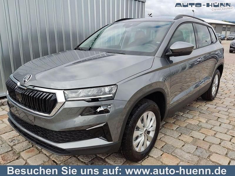Graphitgrau metallic Neu 2025 Skoda Karoq SUV | 31.990 € (Superpreis) - Bild 1/4