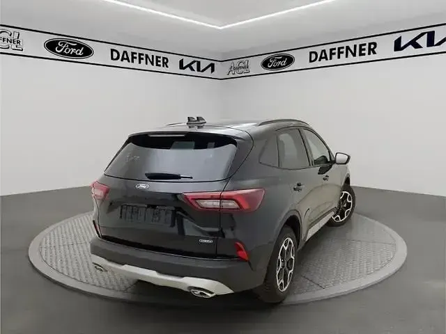 Używany Ford Kuga Active X 242 KM (177 kW) 2025 Czarny SUV