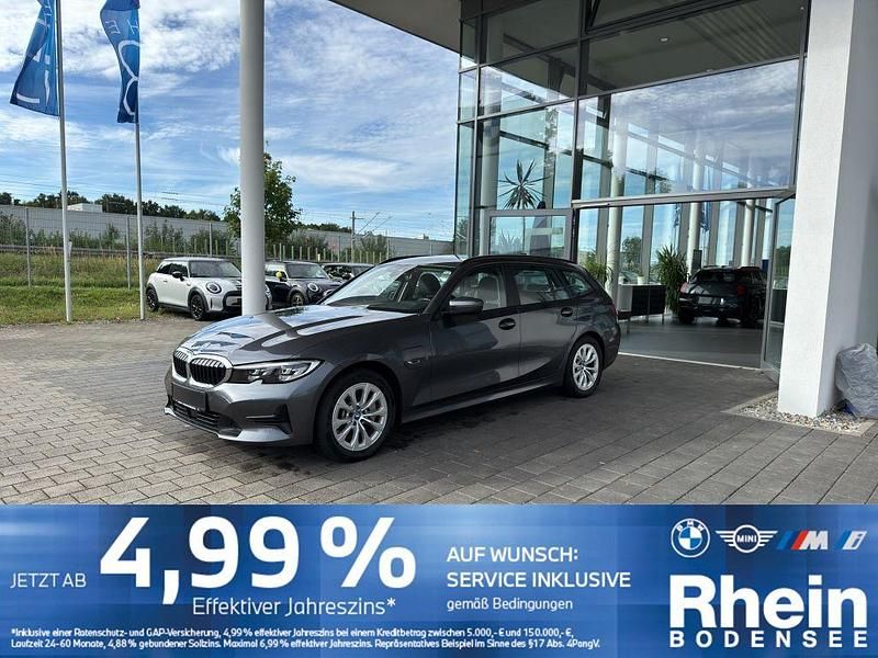 Grau Gebraucht 2022 BMW 330e Sport Line Kombi | 25.780 € (Superpreis) - Bild 1/4