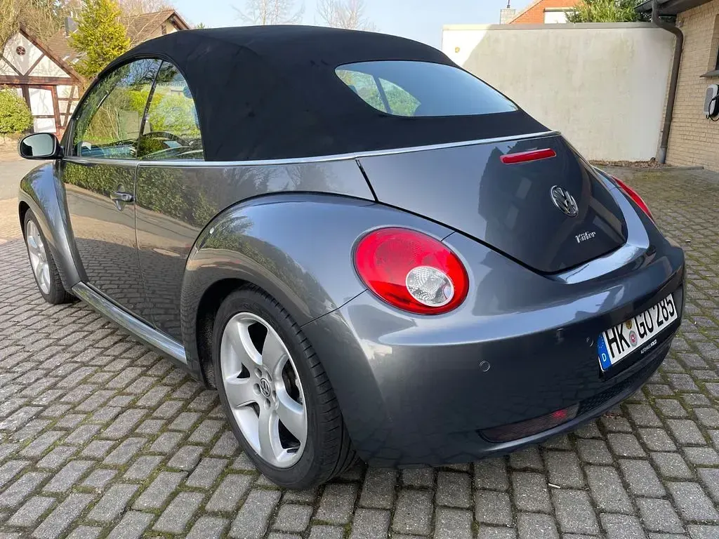 Gebraucht VW New Beetle 150 PS (110 kW) 2006 Grau Kleinwagen