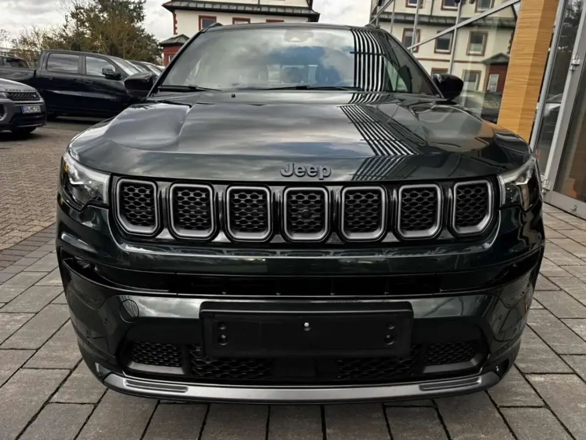 Gebraucht Jeep Compass 241 PS (177 kW) 2021 Grün SUV