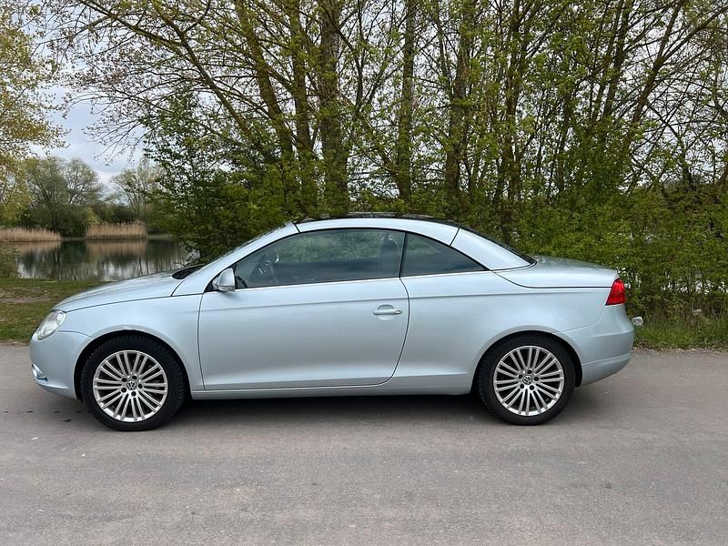 Gebraucht VW Eos 200 PS (147 kW) 2006 Andere farben Cabrio