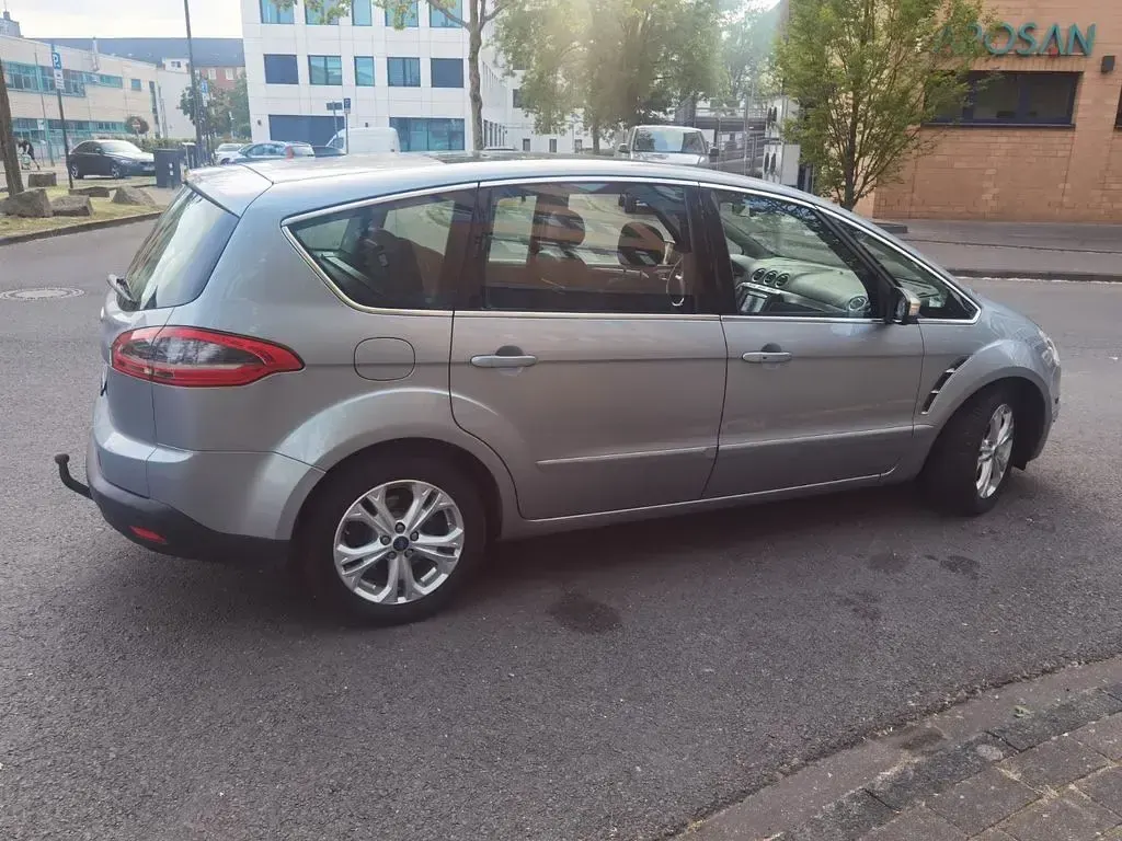Gebraucht Ford S-MAX Titanium X 163 PS (119 kW) 2015 Blau Van / Kleinbus