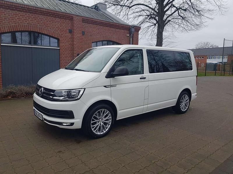 Gebraucht VW Multivan Trendline 150 PS (110 kW) 2018 Weiß Van